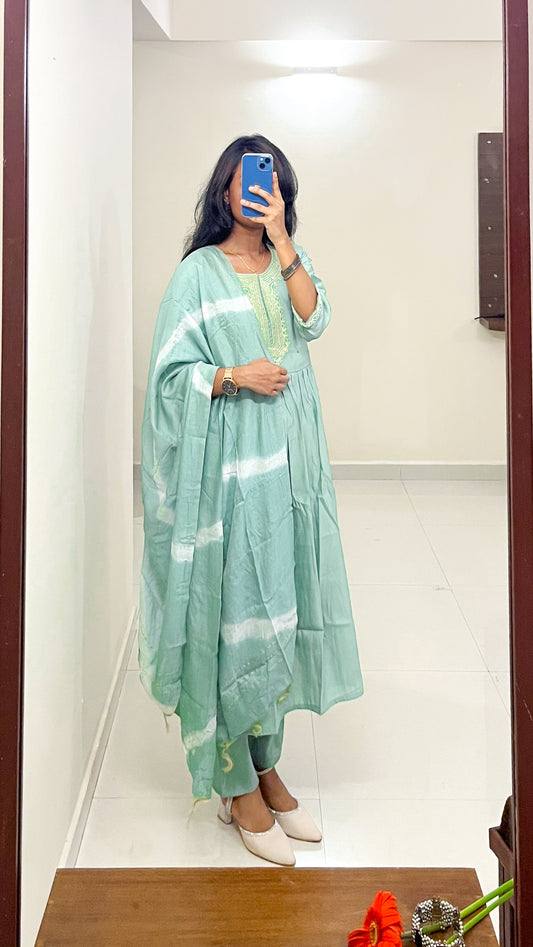 Pastel Mint Green Cotton Mix Kurta Set with Embroidery & Tie-Dye Dupatta –TRSR 003 D