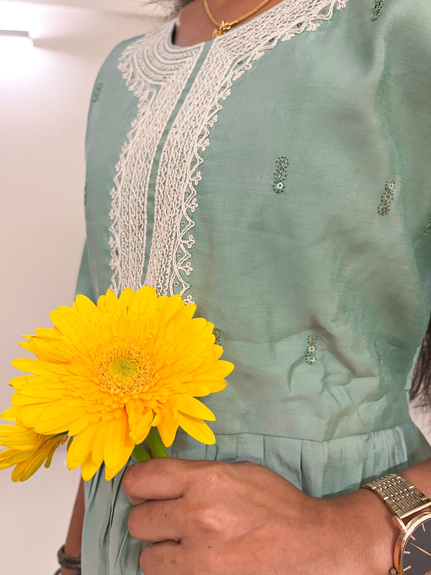 Pastel Mint Green Cotton Mix Kurta Set with Embroidery & Tie-Dye Dupatta –TRSR 003 D