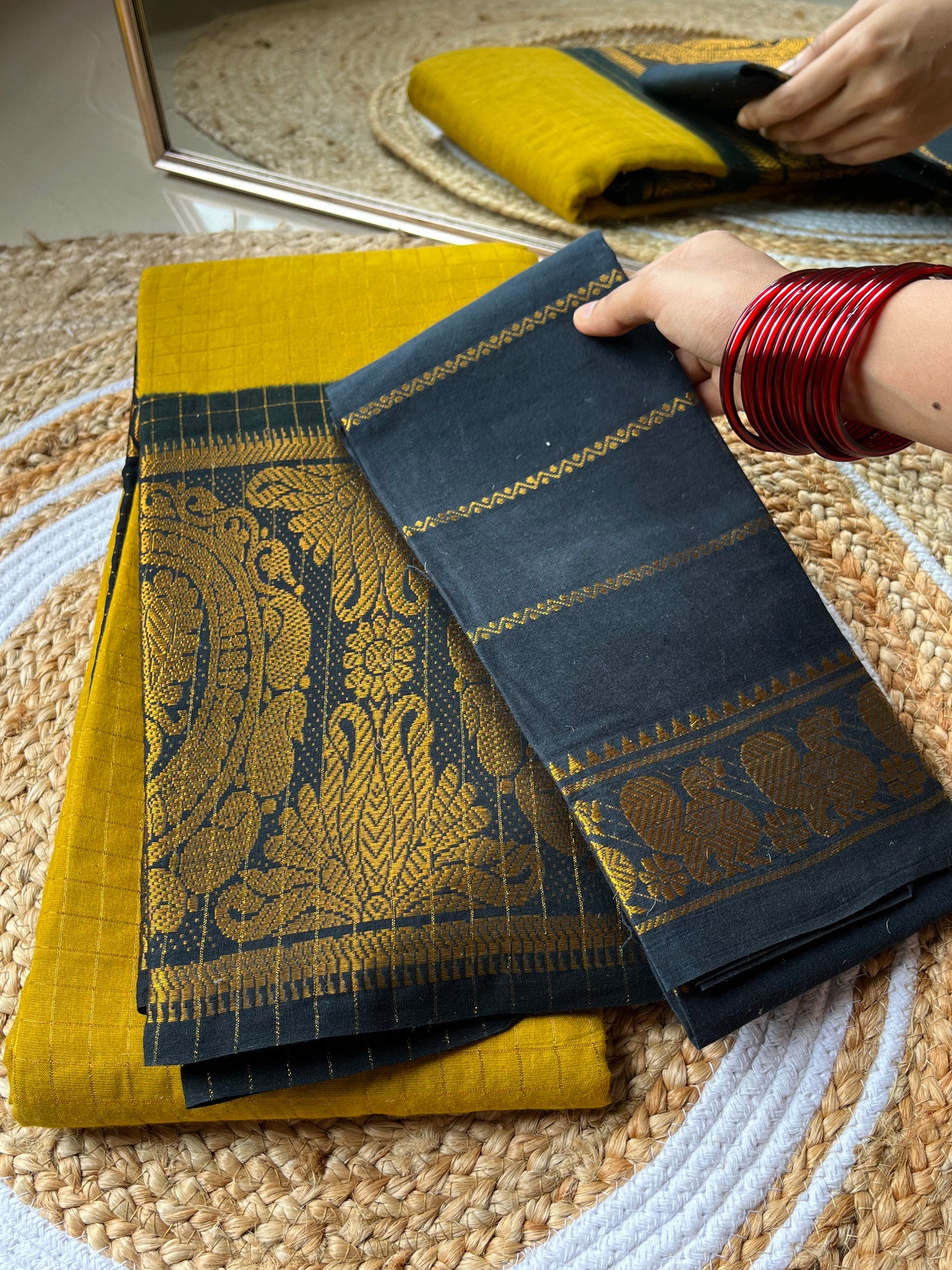 Madurai Sungudi Pure Cotton Saree - Tr 039